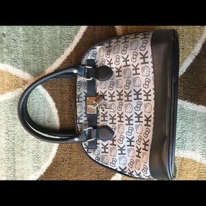 Loungefly loves HK MEDIUM